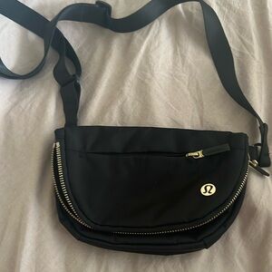 Lululemon all night festival bag 2L